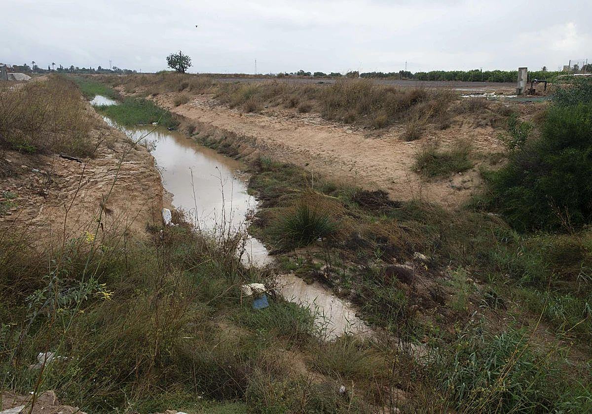 Tramo final de la rambla del Albujón, entre La Puebla (Cartagena) y Torre Pacheco.