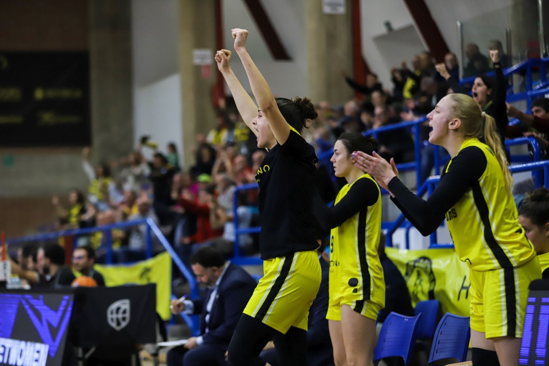 Las imágenes del Jairis-UFAB 49 (74-57)