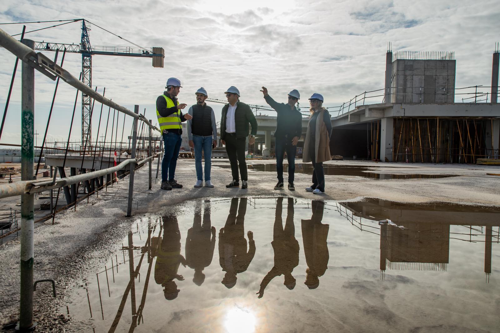 Las imágenes de las obras del nuevo centro de ocio del puerto de Torrevieja