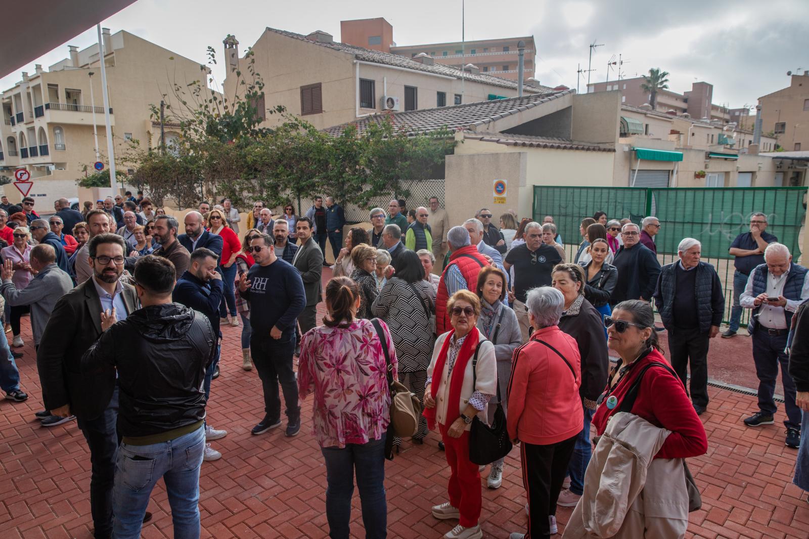 La inauguración del nuevo pabellón polideportivo de La Mata, en imágenes