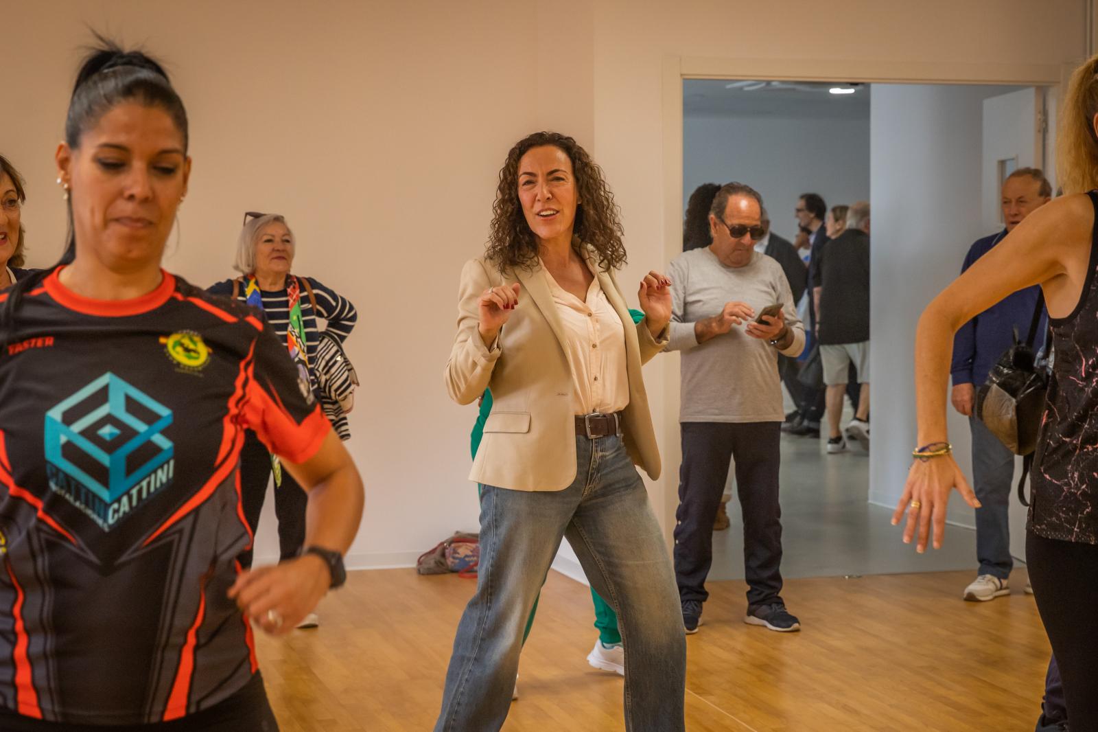 La inauguración del nuevo pabellón polideportivo de La Mata, en imágenes