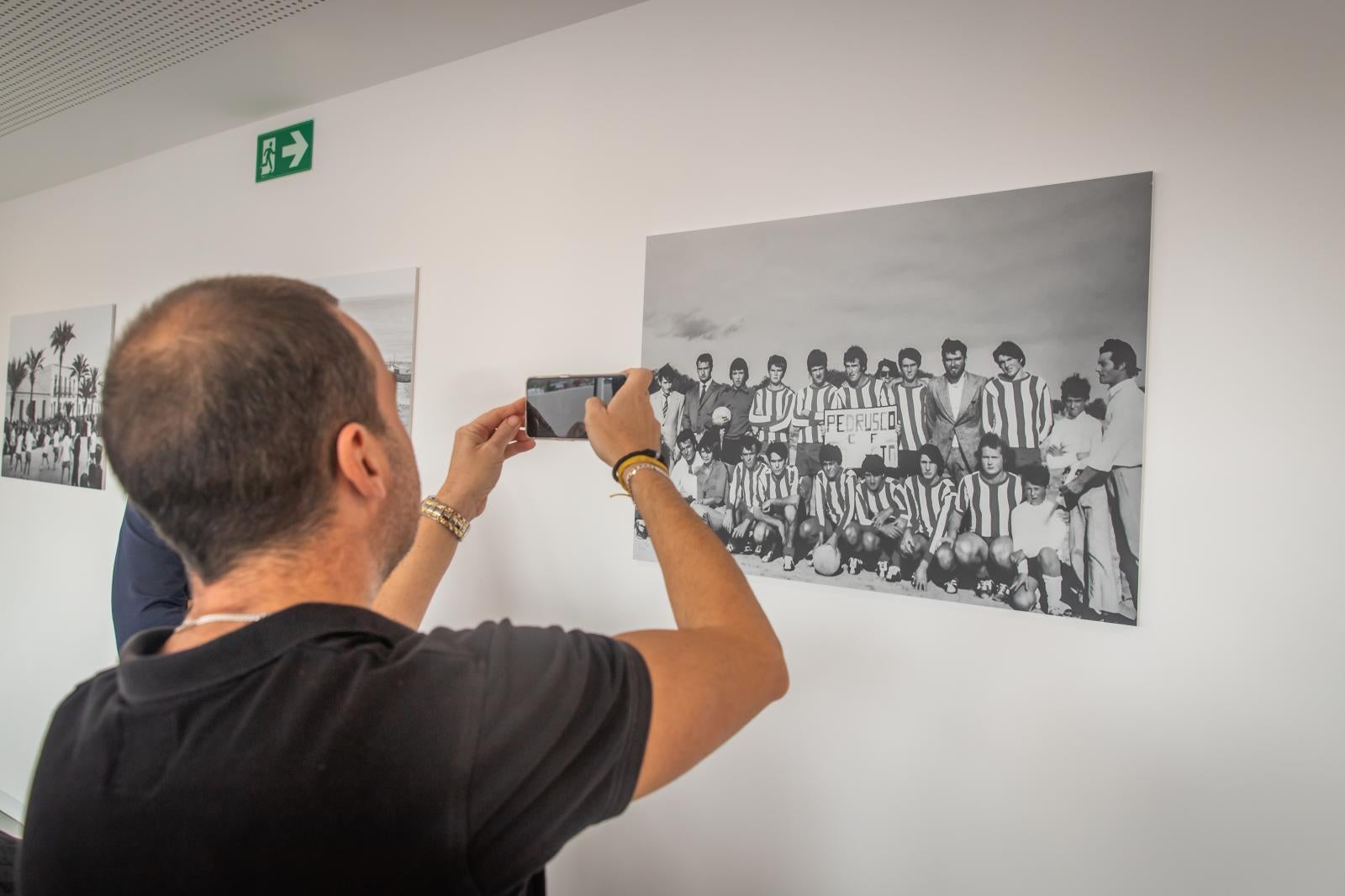 La inauguración del nuevo pabellón polideportivo de La Mata, en imágenes