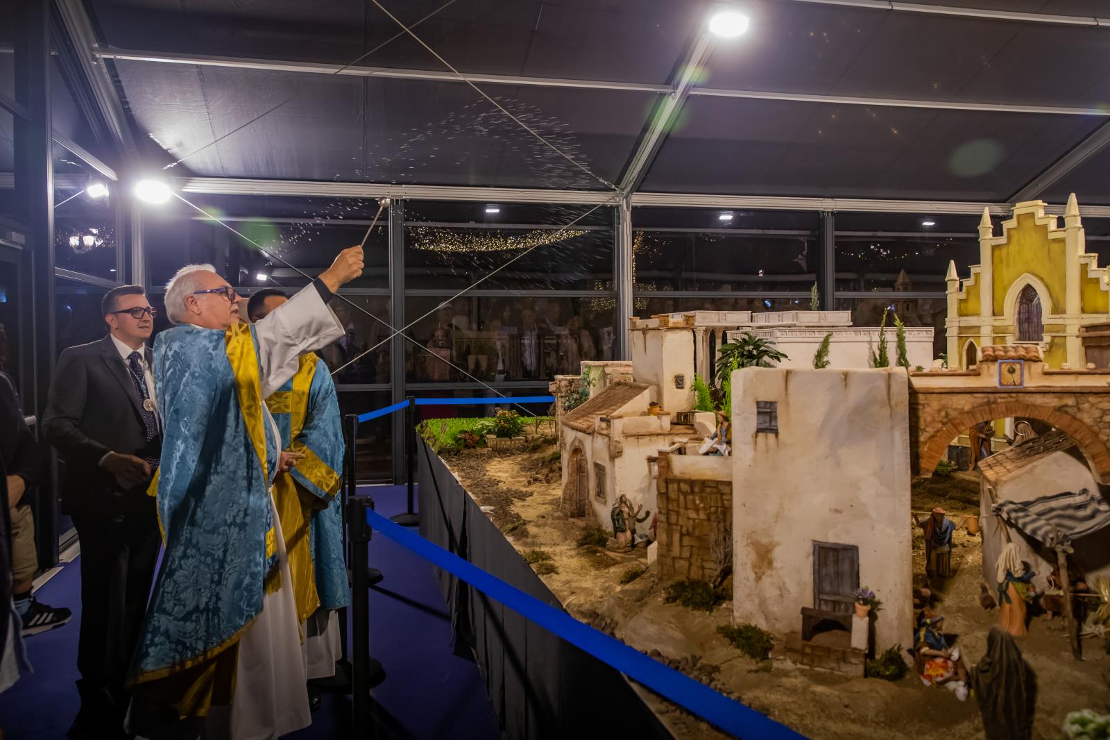 Las imágenes de la inauguración del belén municipal de Torrevieja