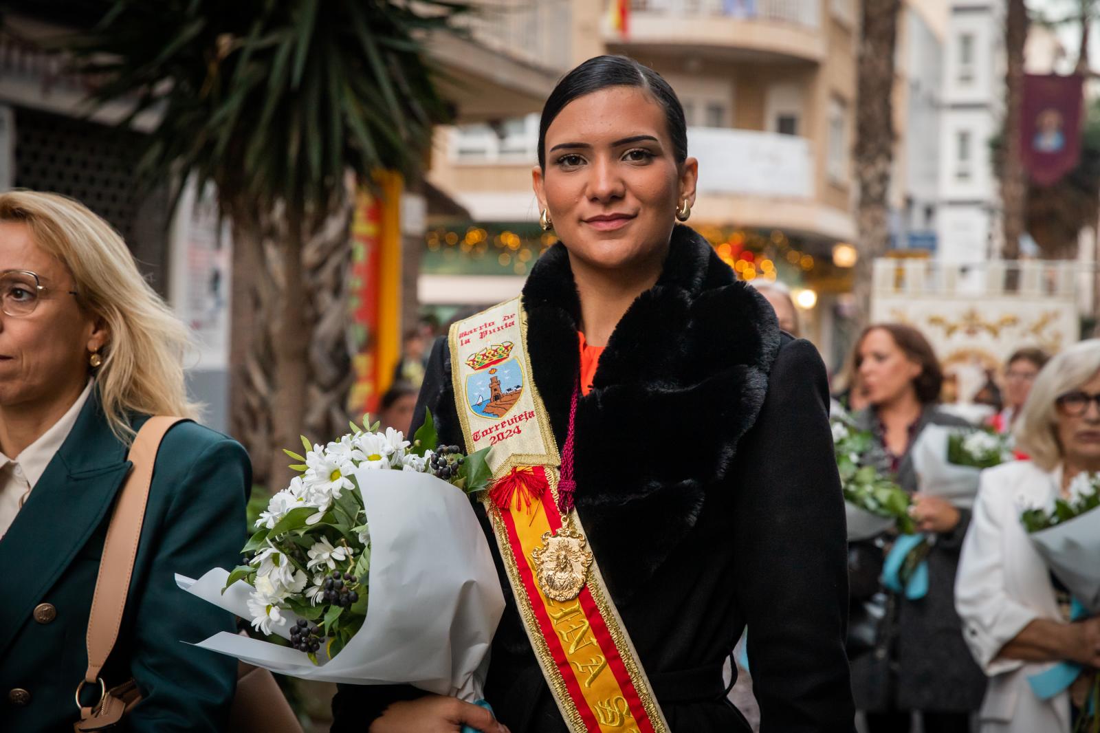 Las imágenes de la ofrenda floral a la Purísima en Torrevieja