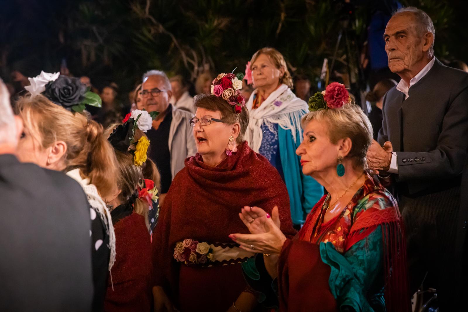 Las imágenes de la ofrenda floral a la Purísima en Torrevieja