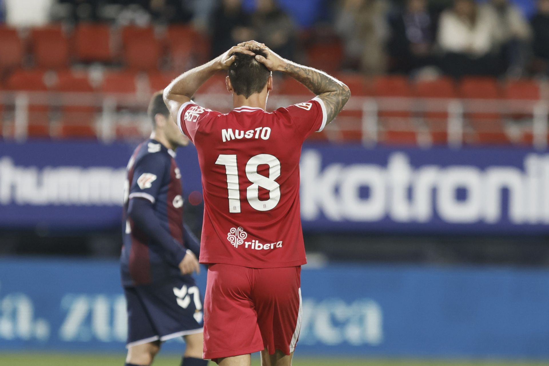 La derrota del Cartagena frente al Eibar, en imágenes