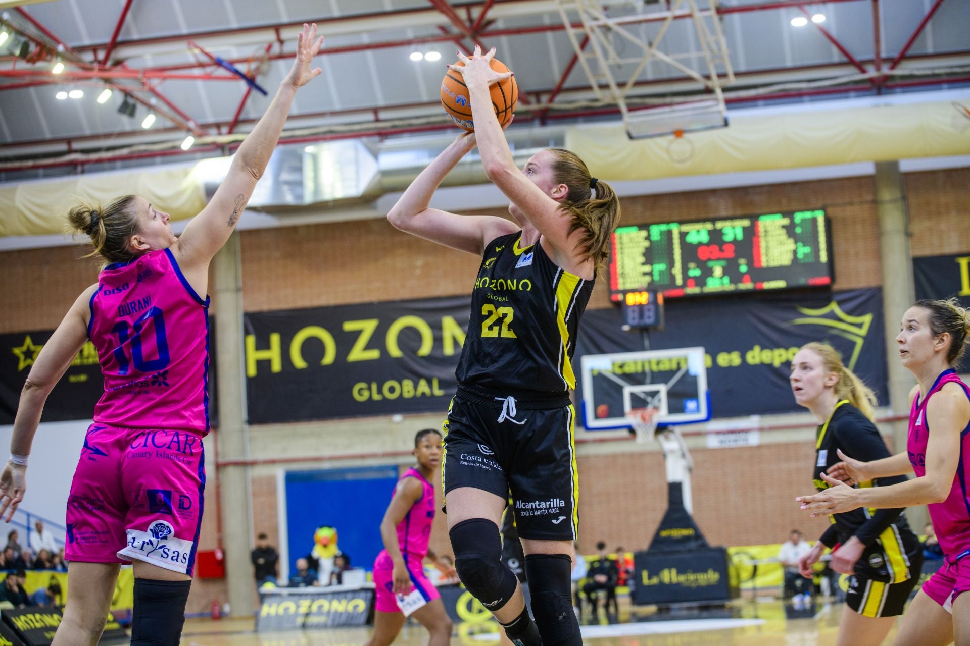 La victoria del Hozono Global Jairis ante el Spar Gran Canaria, en imágenes