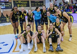 Las jugadoras del Jairis antes de un partido.