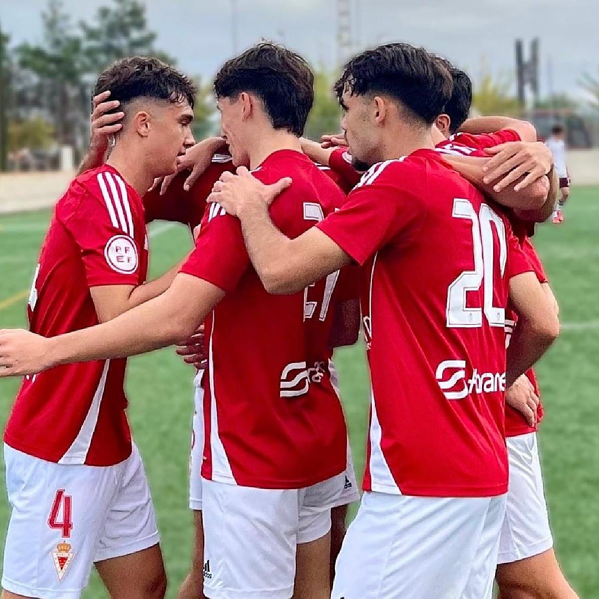 Un fin de semana histórico para el primer equipo juvenil grana