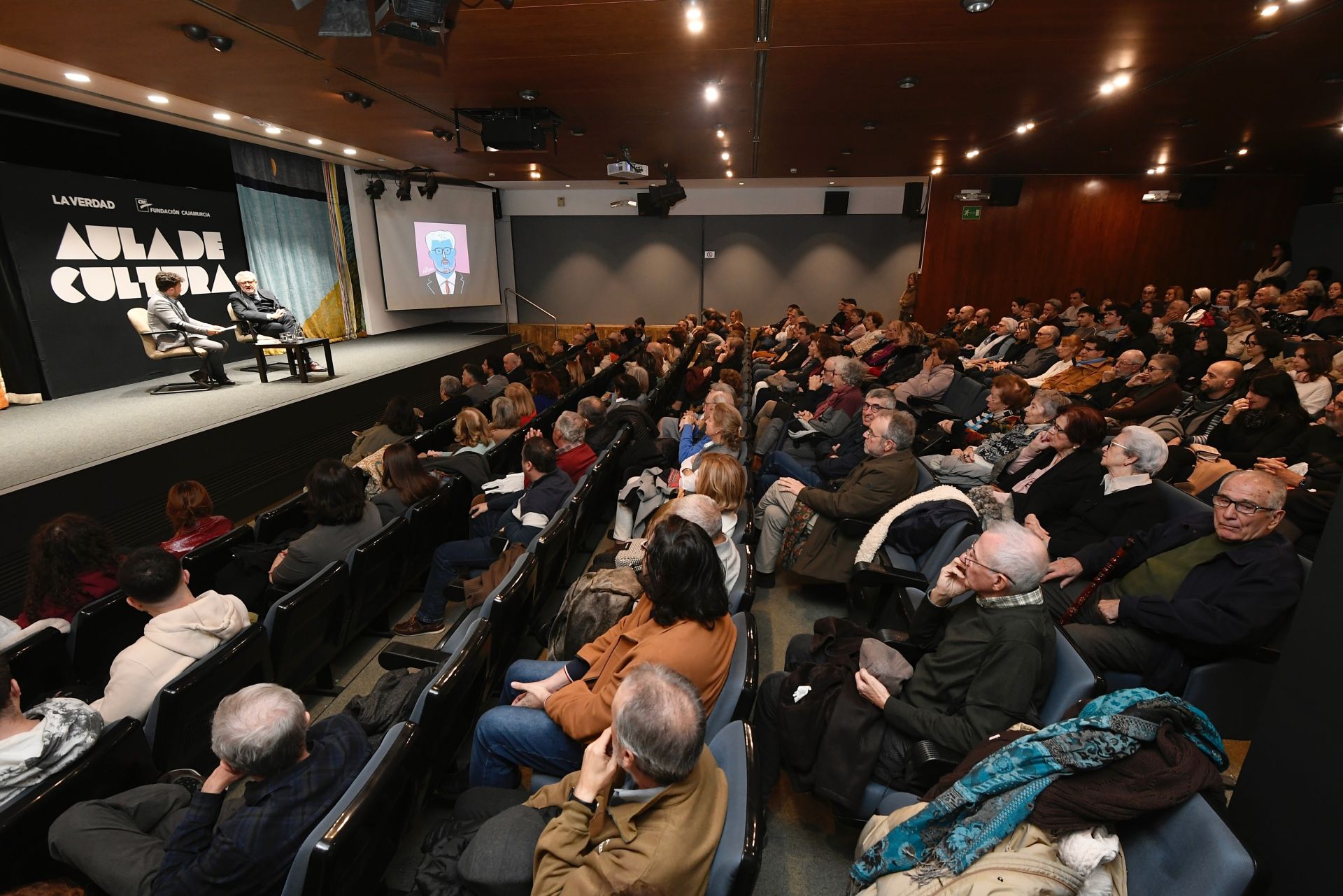 Las imágenes de Miguel Falomir en el Aula de Cultura de LA VERDAD