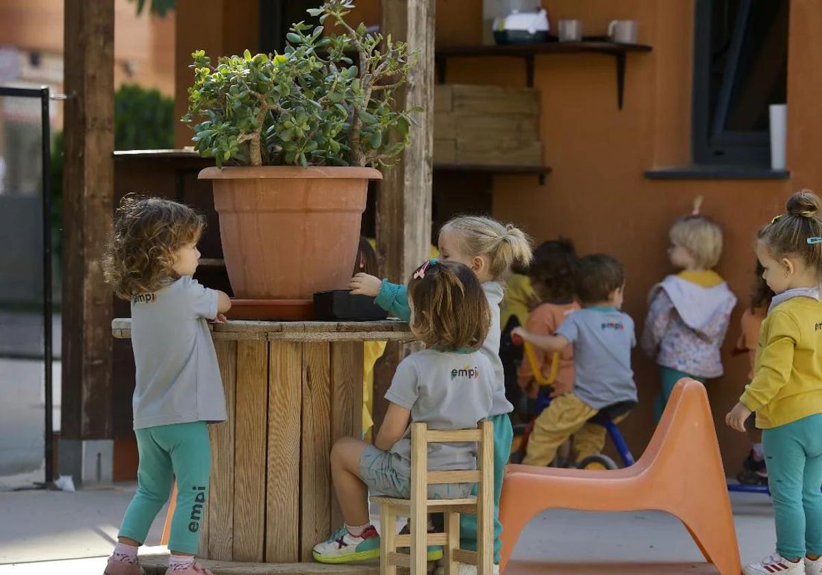 Los excluidos del 'Cheque guarde' por falta de presupuesto se beneficiarán finalmente de esta ayuda en la Región de Murcia