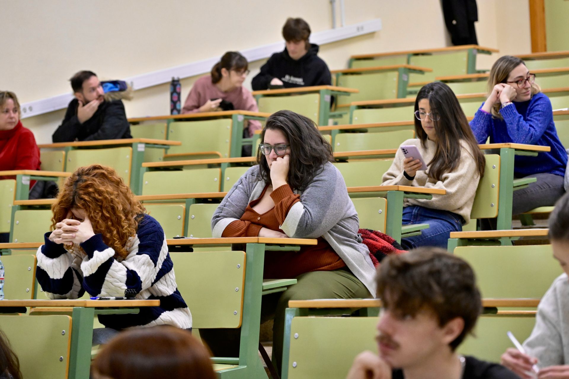 Las oposiciones de la Administración General del Estado en la Región de Murcia, en imágenes