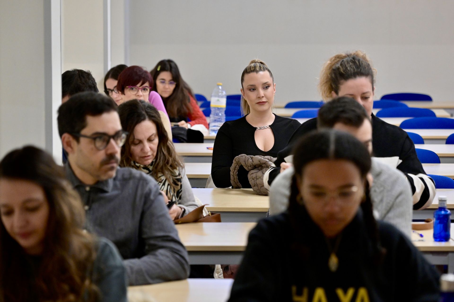 Las oposiciones de la Administración General del Estado en la Región de Murcia, en imágenes