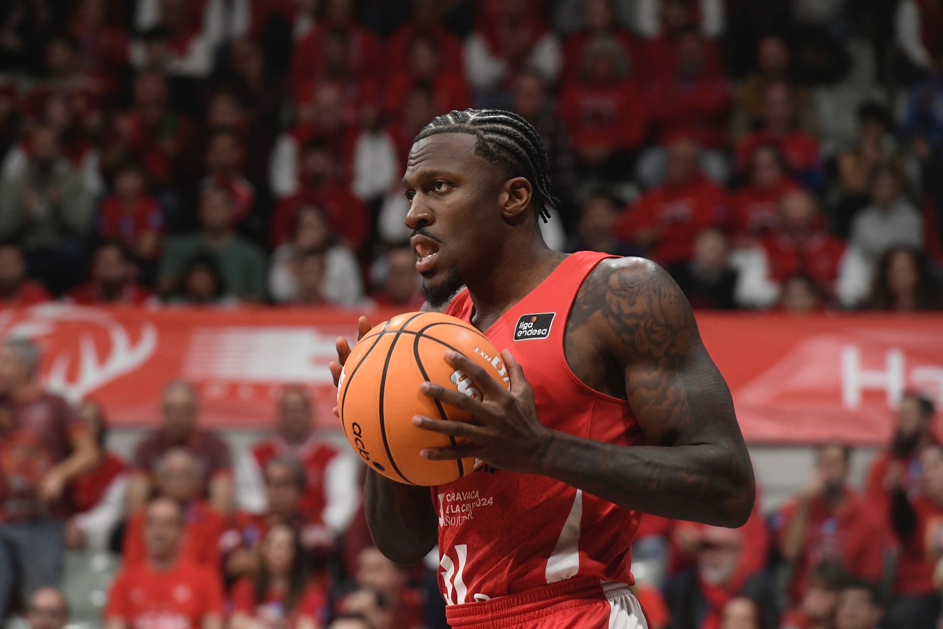 El partido entre el UCAM Murcia y el Valencia Basket, en imágenes