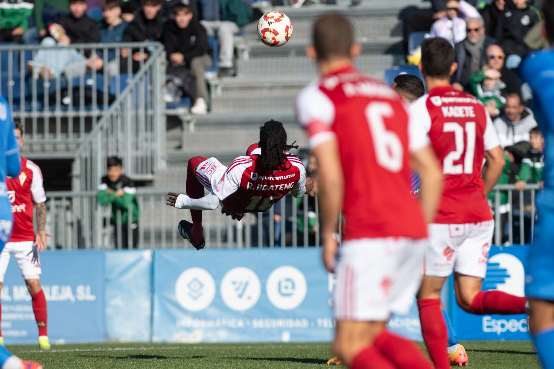 El empate del Real Murcia frente al Fuenlabrada, en imágenes