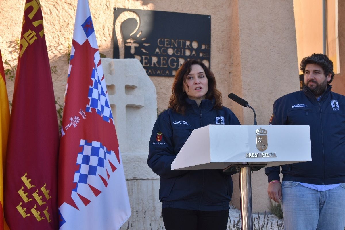 Imágenes de la visita de Díaz Ayuso - I Centro de Acogida