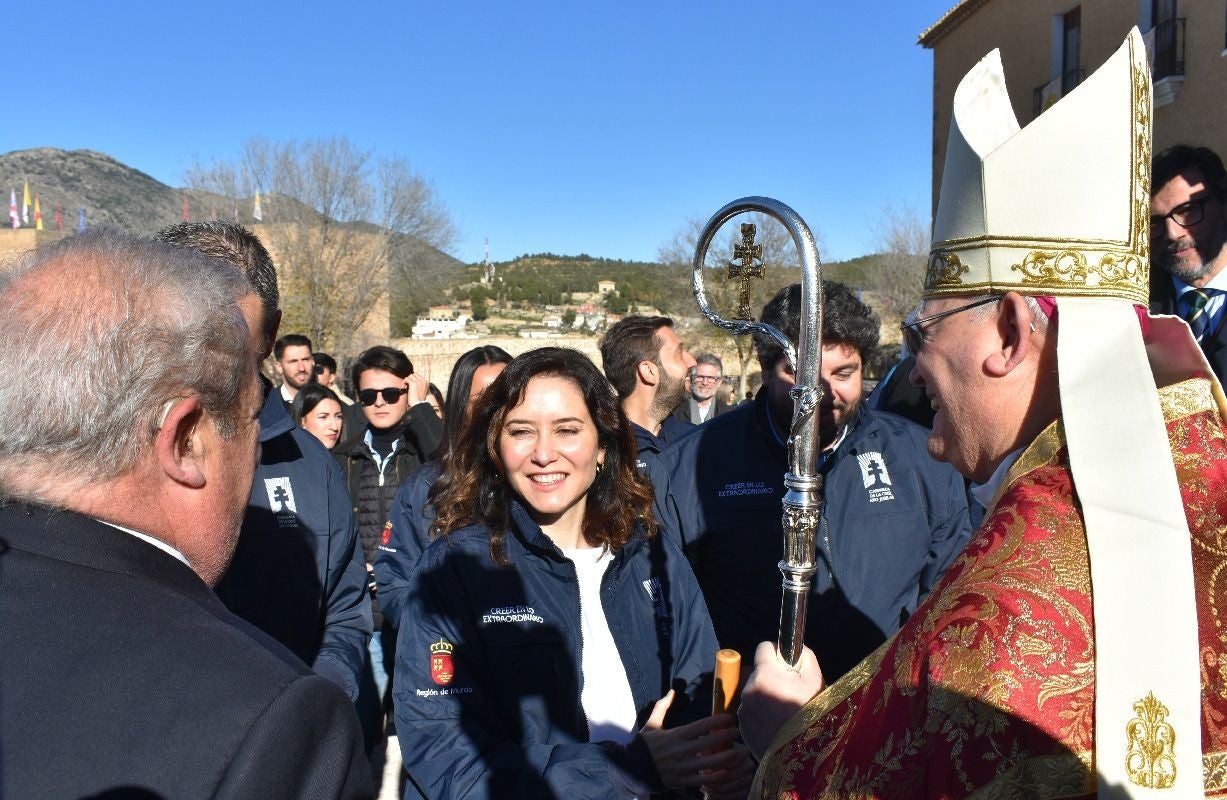 Imágenes de la visita de Díaz Ayuso - II Basílica Vera Cruz