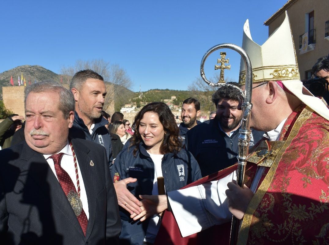 Imágenes de la visita de Díaz Ayuso - II Basílica Vera Cruz