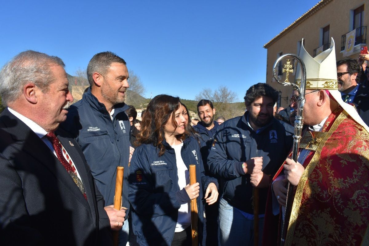 Imágenes de la visita de Díaz Ayuso - II Basílica Vera Cruz