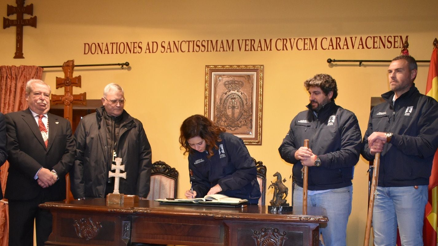 Imágenes de la visita de Díaz Ayuso - II Basílica Vera Cruz