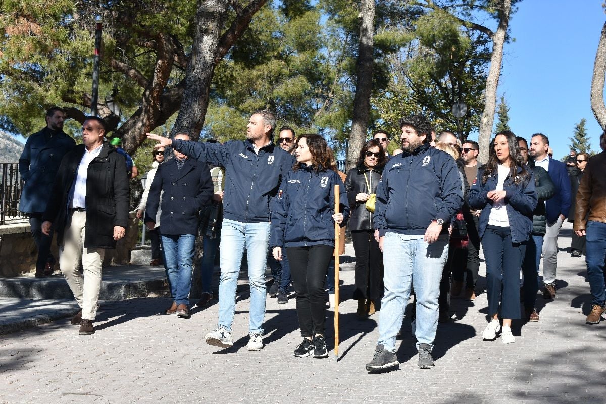 Imágenes de la visita de Díaz Ayuso - III Ayuntamiento