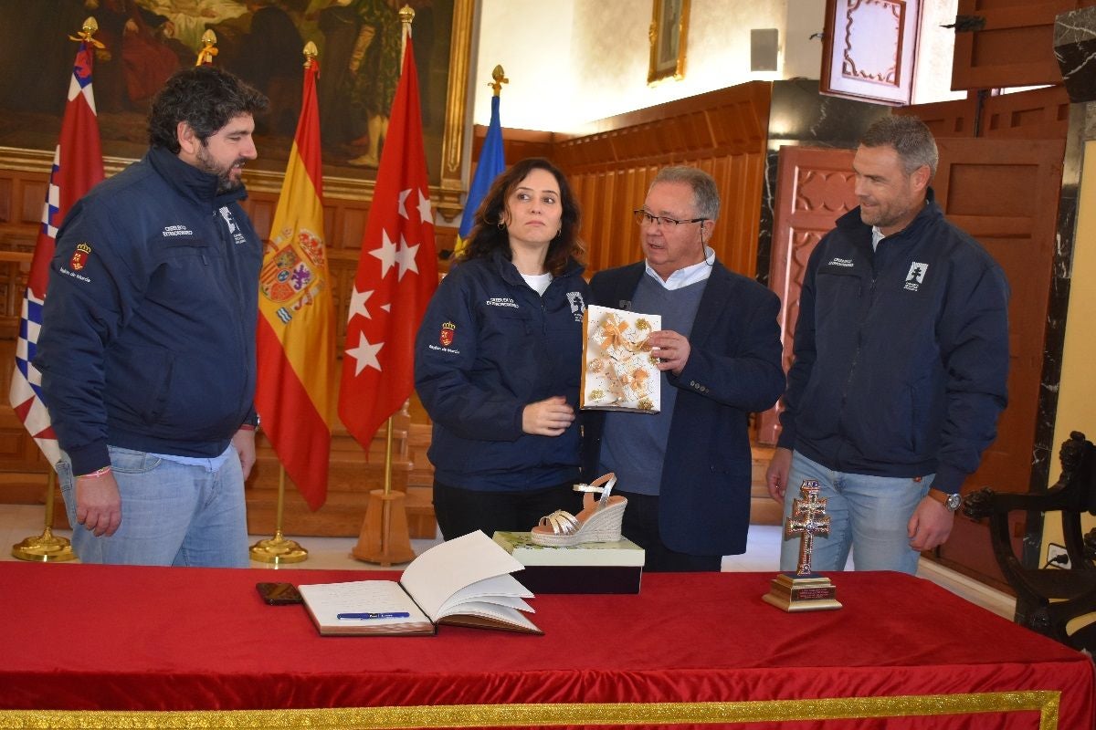 Imágenes de la visita de Díaz Ayuso - III Ayuntamiento
