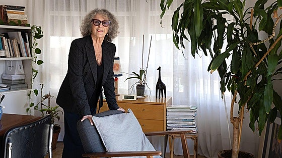Lola López Mondéjar, escucharla y leerla es un disfrute