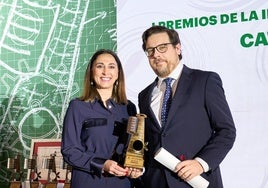 Vicente Antonio Soto junto a la consejera Sara Rubira.