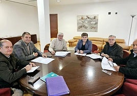 Reunión de la concejal con las asociaciones de vendedores ambulantes