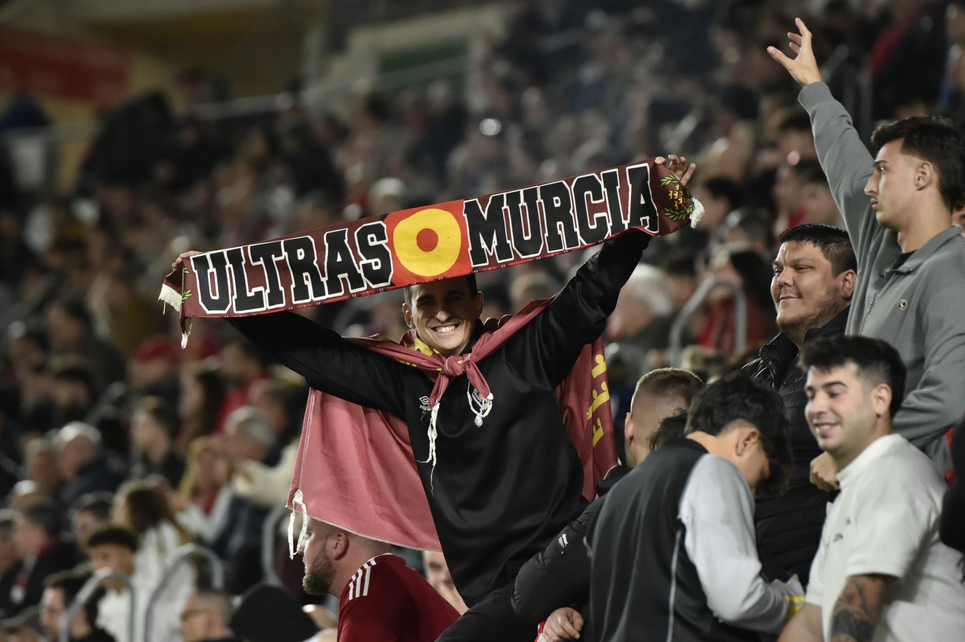 El empate del Real Murcia frente al Intercity, en imágenes