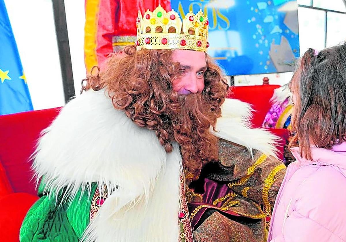 La visita de los Reyes Magos supone un acontecimiento.