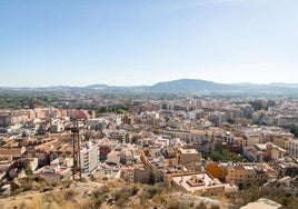 Vista aérea del casco urbano de Orihuela desde el Seminario del monte San Miguel.