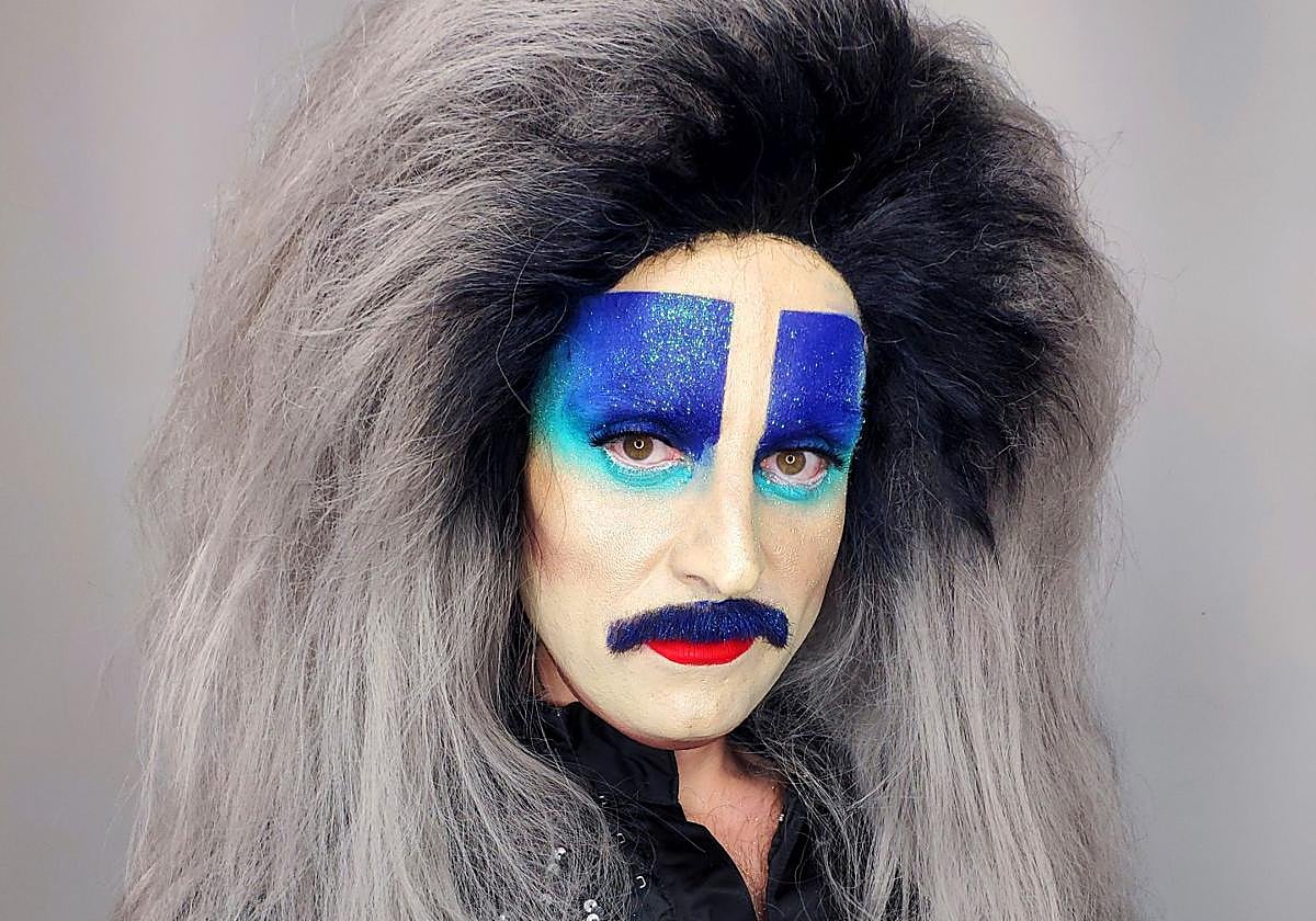 Cynthia de Cassette.