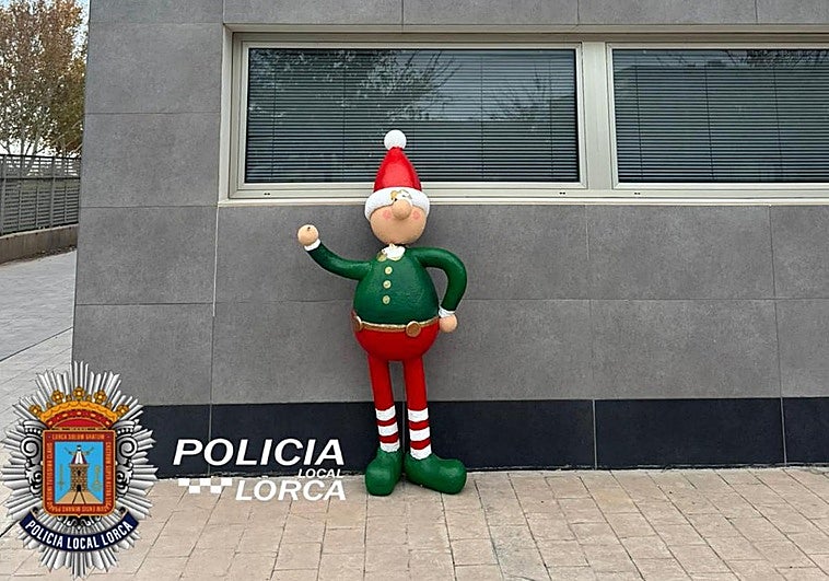 El elfo sustraído, tras su recuperación.