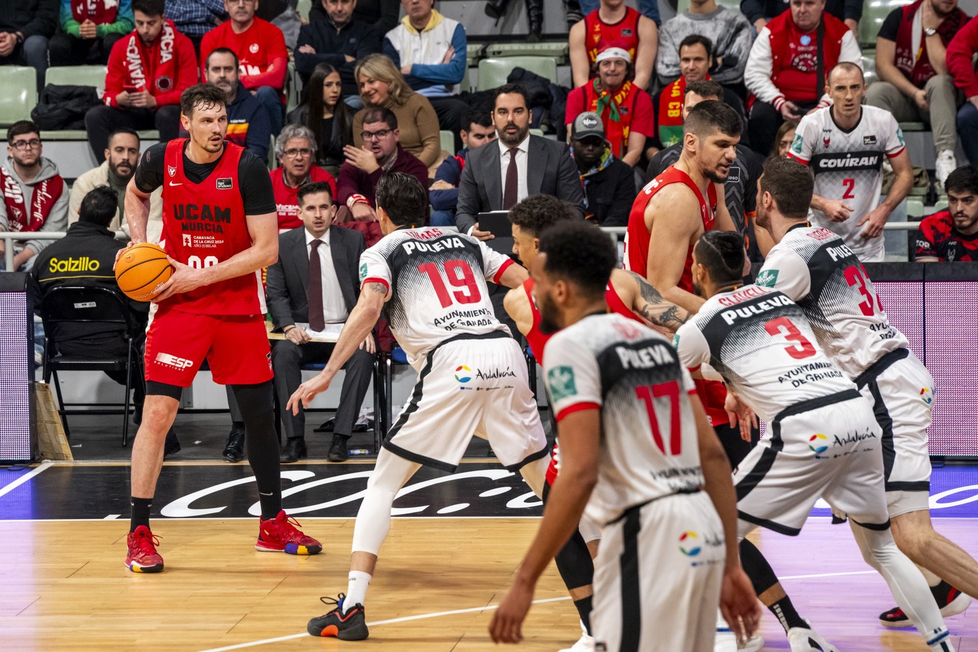 La victoria del UCAM Murcia ante el Granada, en imágenes