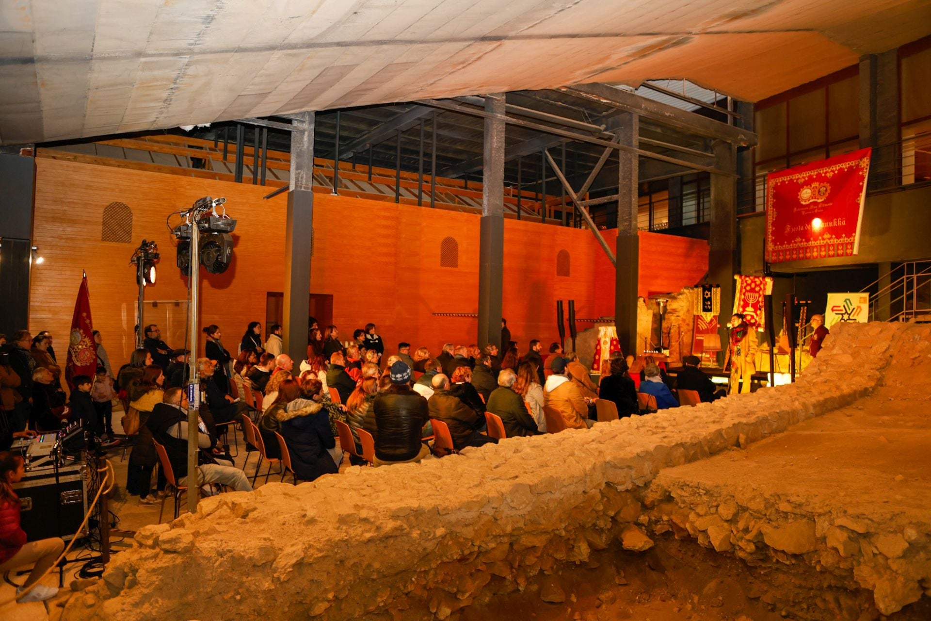 Las imágenes de la fiesta judía de la Janucá en la sinagoga de Lorca