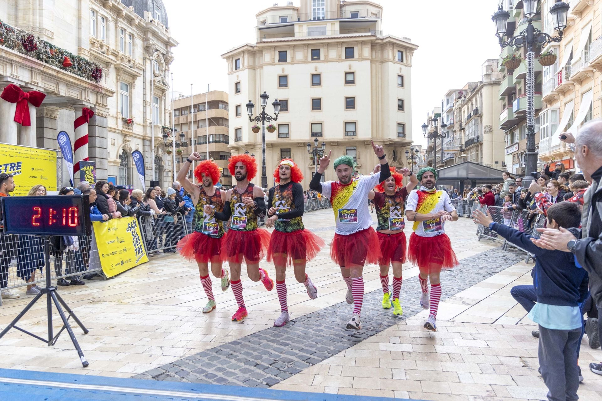 Los disfraces de la San Silvestre de Cartagena 2024, en imágenes