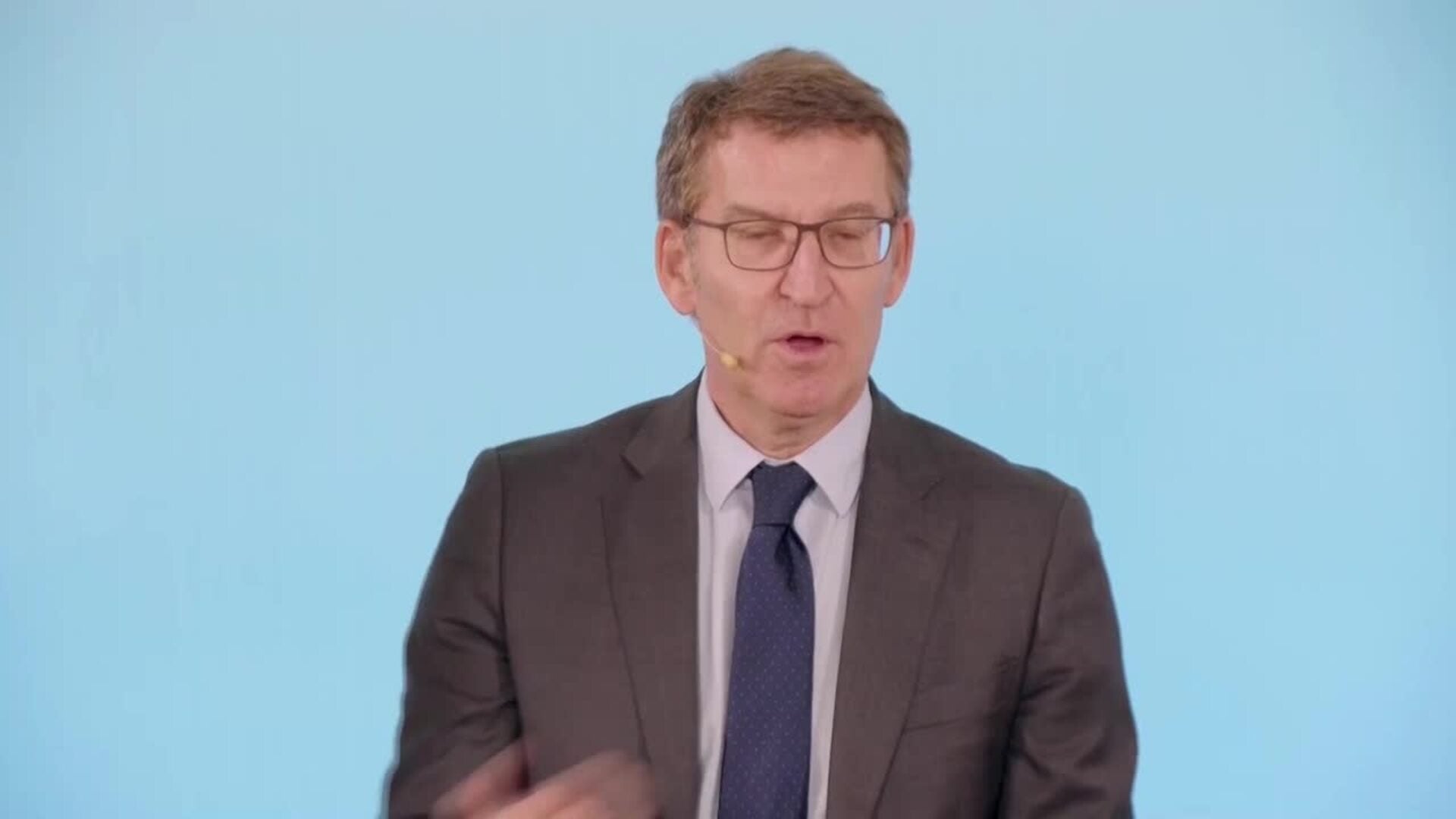 Feijóo anuncia que las CCAA gobernadas por el PP impulsarán una EBAU común para 2025