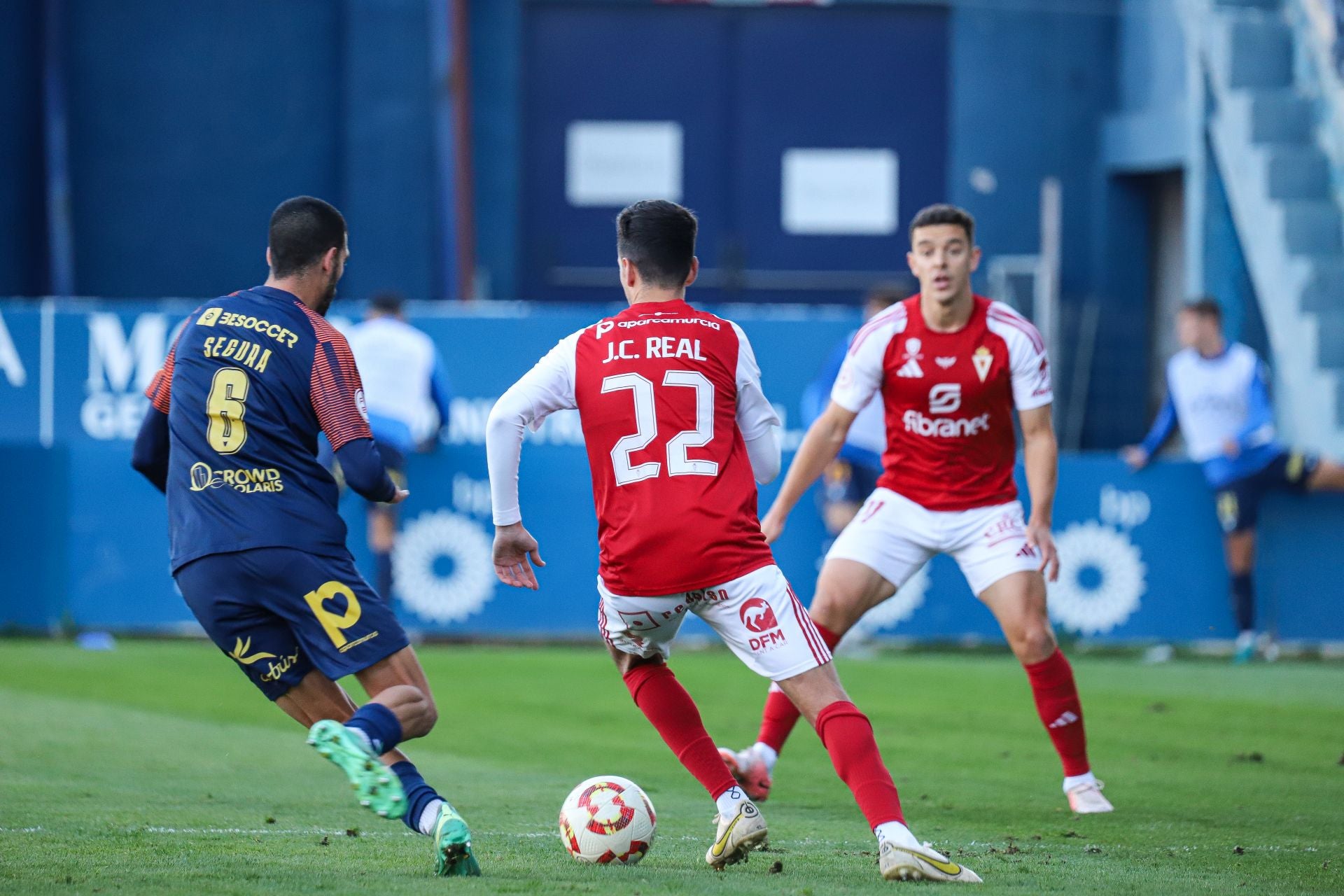 El partido benéfico entre Real Murcia y UCAM, en imágenes