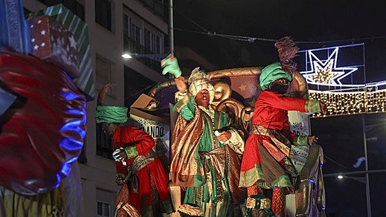 La cabalgata de los Reyes Magos en Cartagena, en imágenes