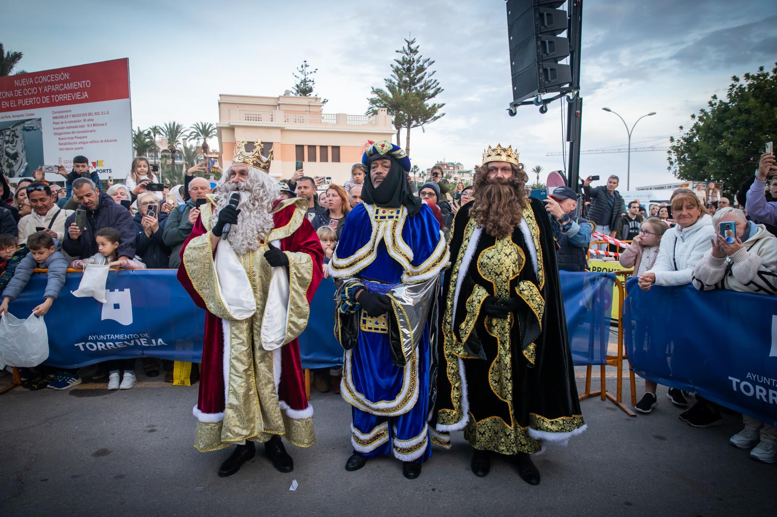 Las imágenes de la cabalgata de Reyes Magos de Torrevieja