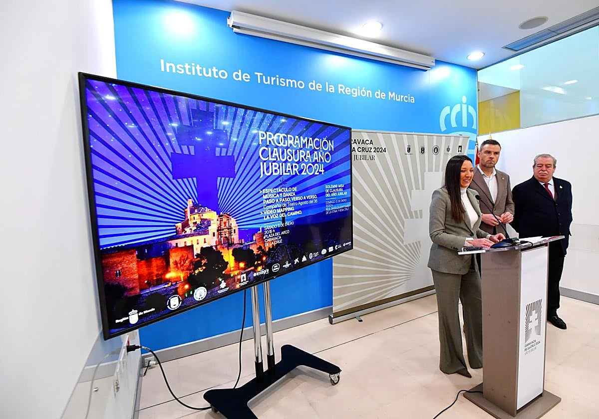 Carmen Conesa explica los actos de clausura del Año Jubilar, este martes.