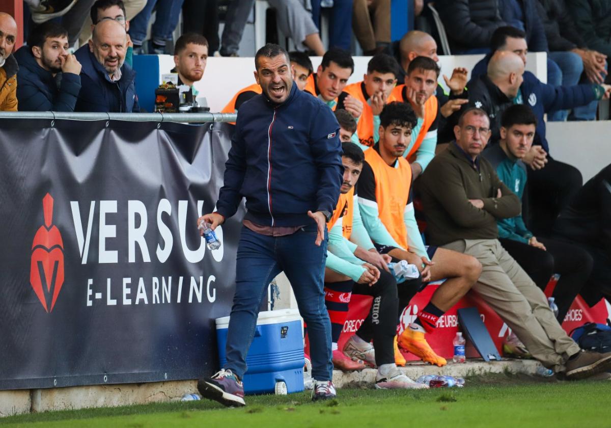 Adrián Hernández, en el Yeclano-Recreativo.