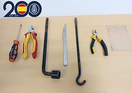 Algunas de las herramientas incautadas.