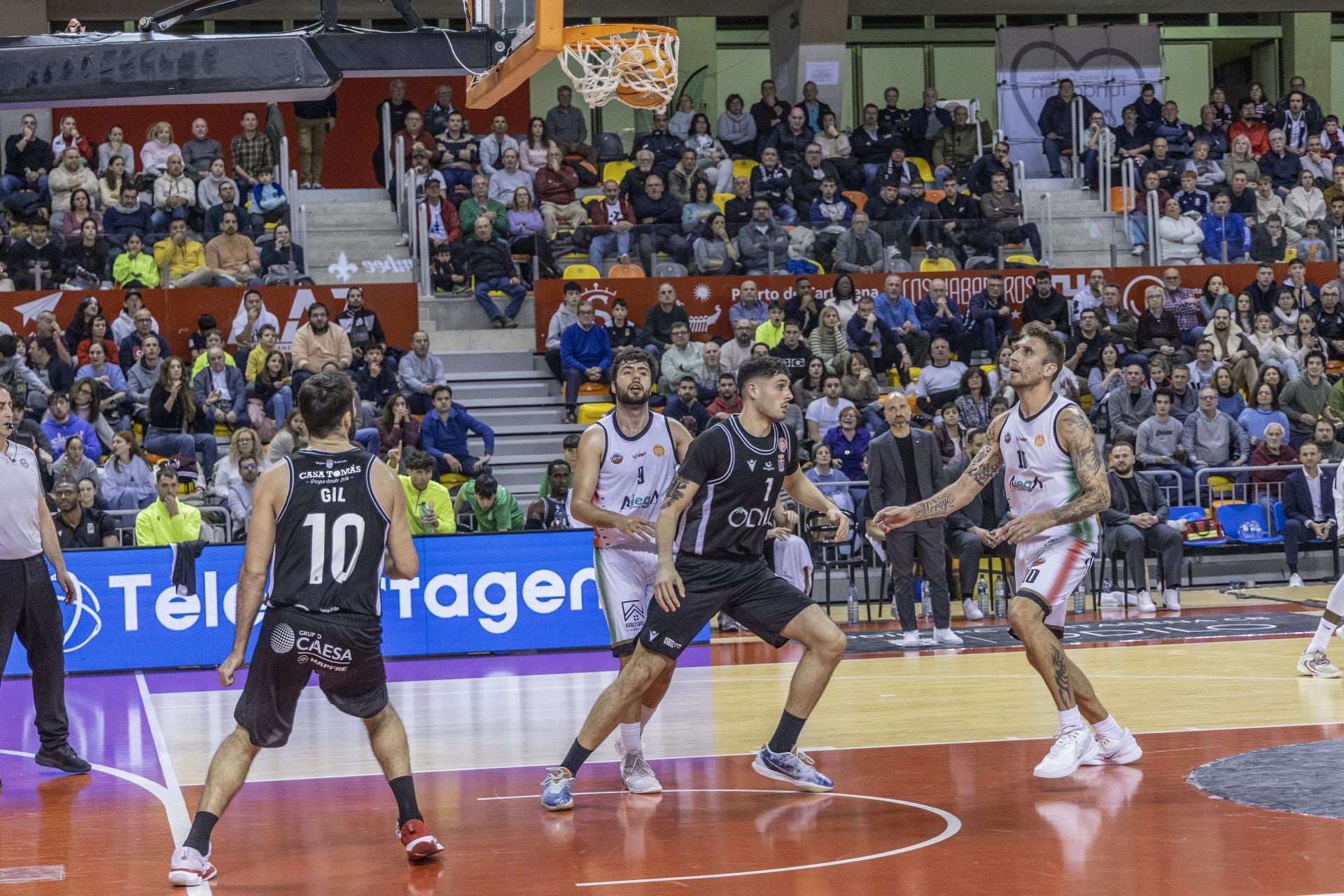 Las imágenes de la victoria del Cebé ante el Cantabria (87-78)