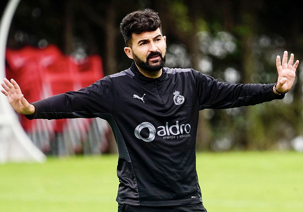 Guillermo Fernández Romo, en su etapa en el Racing de Santander.