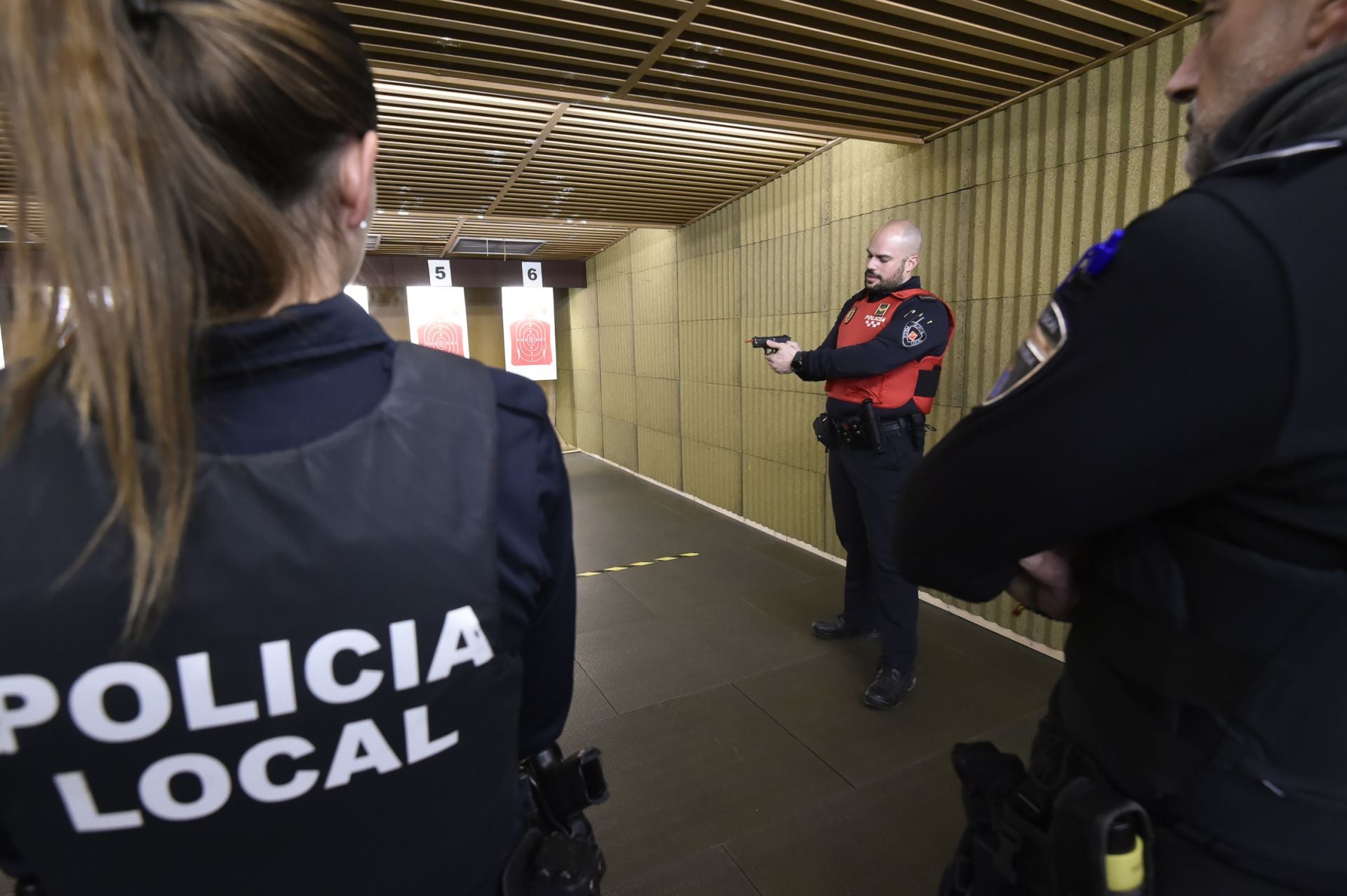 Así son las prácticas de tiro de los policías locales de la Región de Murcia