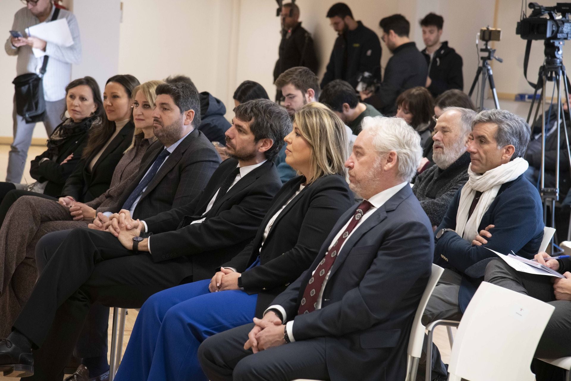 El ministro de Cultura visita los restos del barco fenicio &#039;Mazarrón II&#039; en el ARQVA de Cartagena, en imágenes