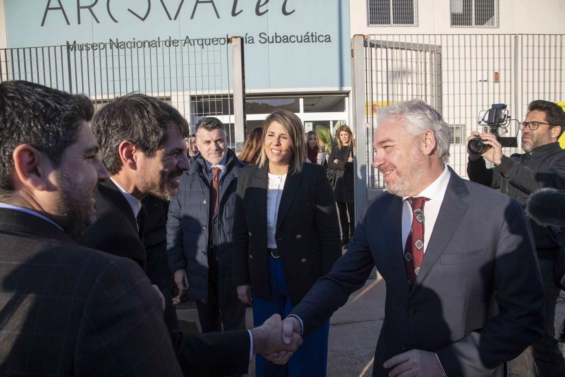 El ministro de Cultura visita los restos del barco fenicio &#039;Mazarrón II&#039; en el ARQVA de Cartagena, en imágenes