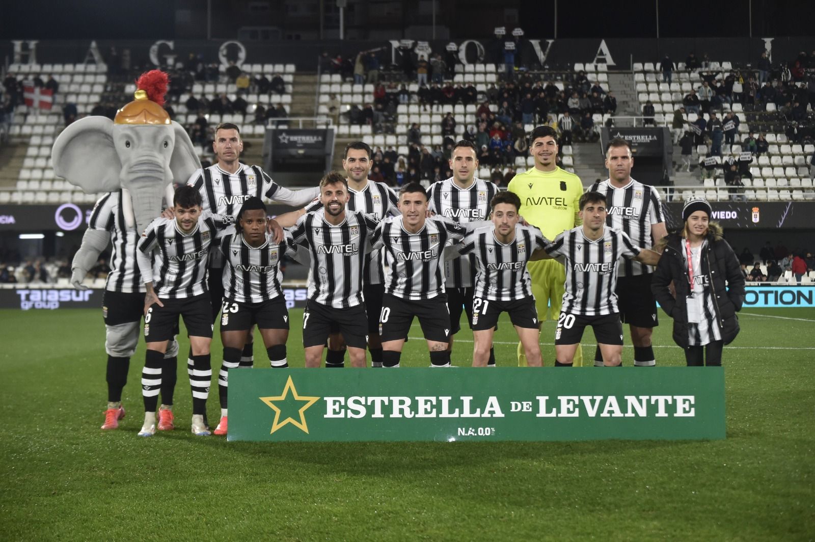 La derrota del Cartagena frente al Oviedo, en imágenes